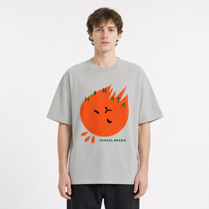 HINACALM Hinatabokko Graphic Tee